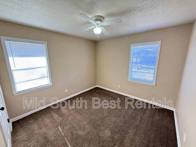 Building Photo - 4278 Brookway St