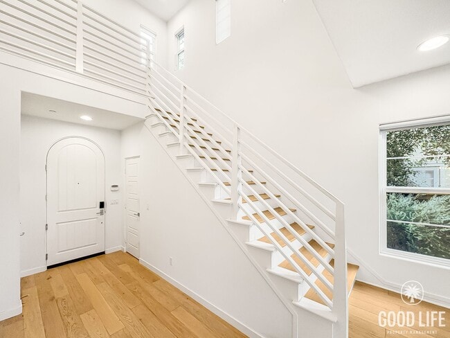 Foto del edificio - Great 4B/3BA House Available for Lease in ...