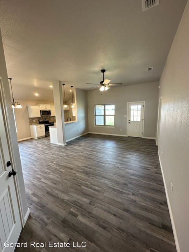 Building Photo - 3 br, 2 bath House - 3449 SHELBY