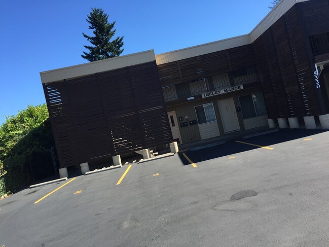 Building Photo - 5330 SE 72nd Ave