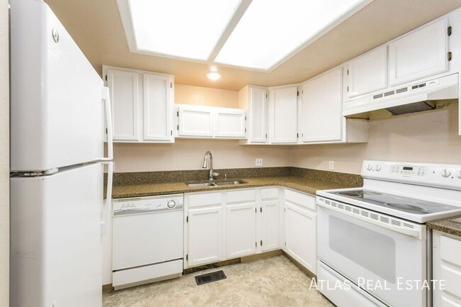 Foto del edificio - 14255 E Montana Cir