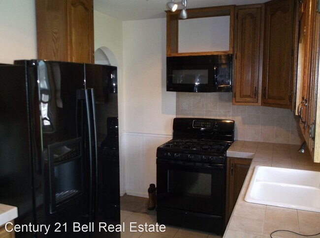 Building Photo - 3 br, 2 bath House - 2941 Henderson Drive