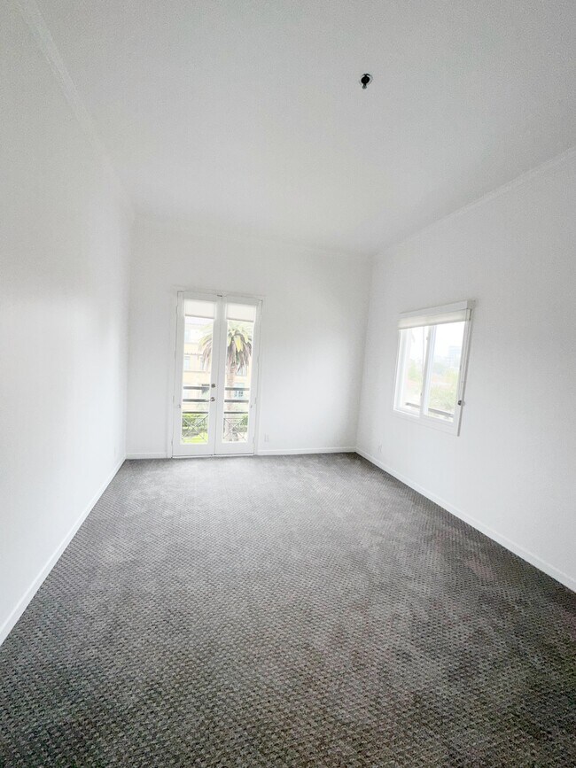 Foto del edificio - 230 S. Hamilton