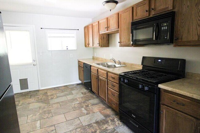 Foto del edificio - 7212 E 4th Pl