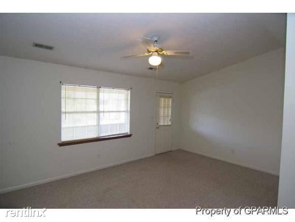 Building Photo - 1213 E Fire Tower Rd