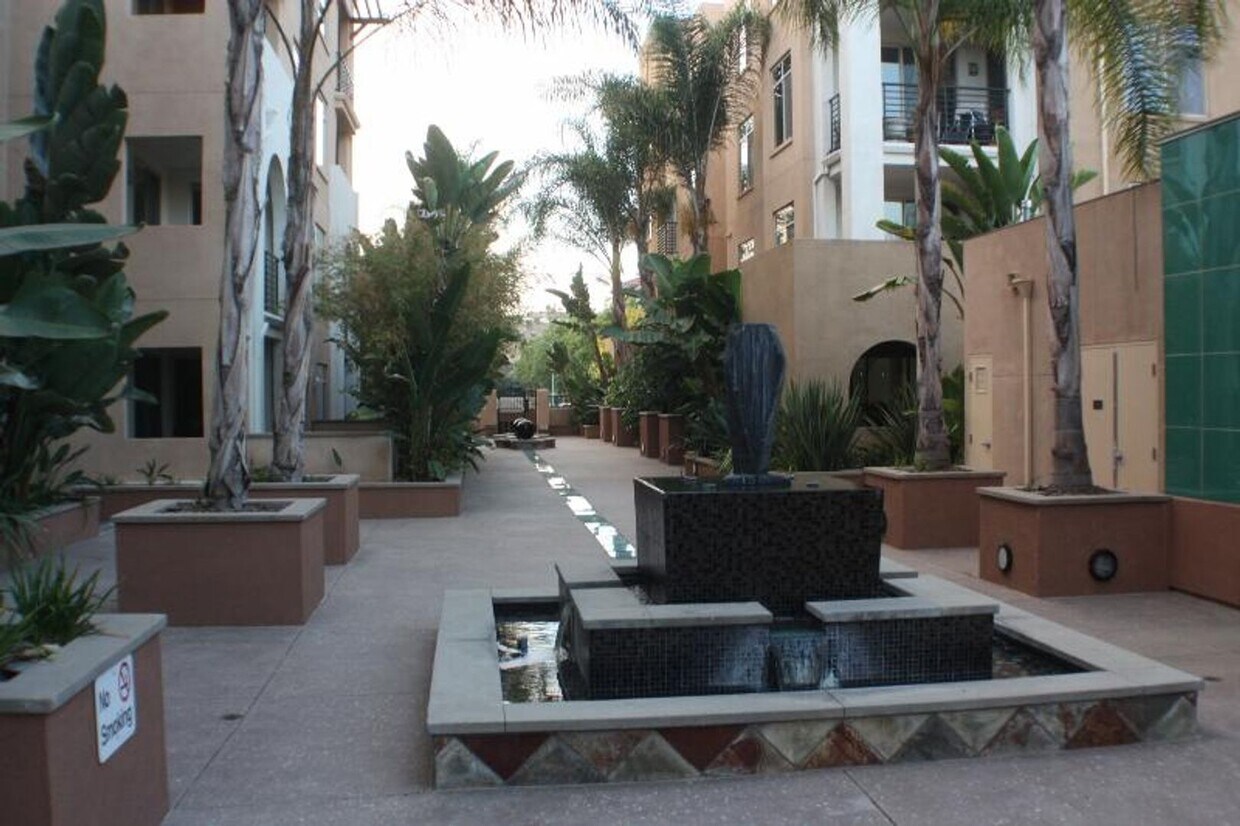 Foto del edificio - Resort Lifestyle at The Lido in Mission Valley