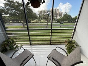 Building Photo - 20500 W Country Club Dr