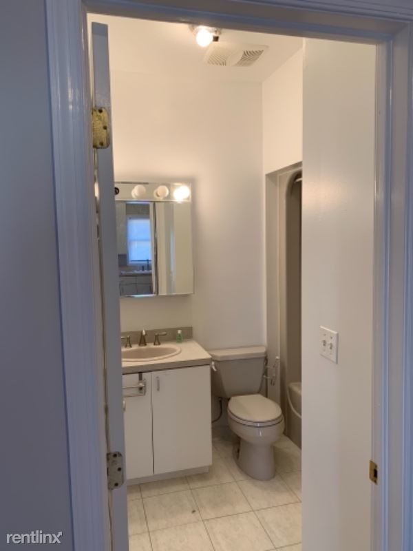 Primary Photo - 1 br, 2 bath Apartment - 310 Poillon Ave