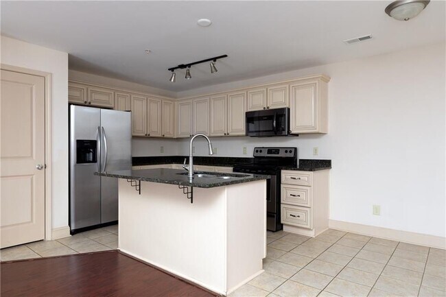 Foto del edificio - 804 Madison Ln S E