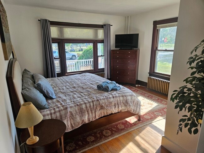 Building Photo - 223 Union Ave