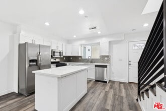 Building Photo - 17610 Sherman Way