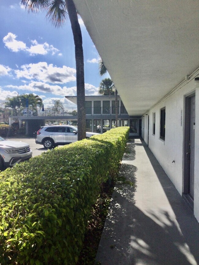 Building Photo - 9233 SW 8th St