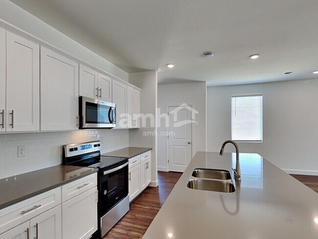 Building Photo - 9122 Ribbon Mdw Ct