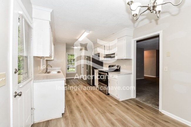 Building Photo - 224 Holmsbury Rd