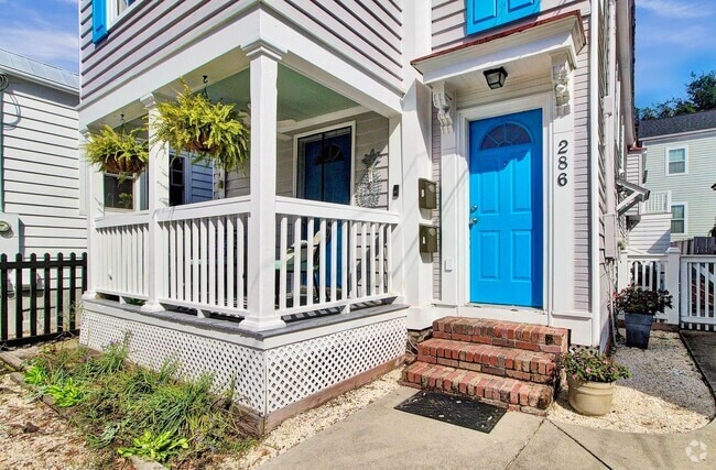 Building Photo - 286 Ashley Ave