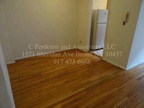 Building Photo - 525 W 235th St