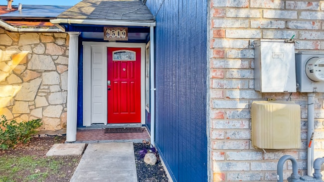 Photo - 6519 Spring Manor St House