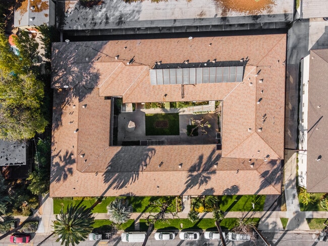Aerial View - Lyndon Capri