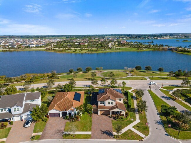 Foto del edificio - 984 Sterling Pine Pl