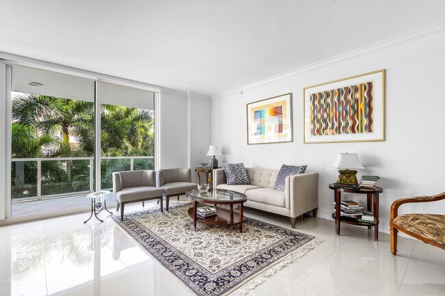 Building Photo - 500 SE Mizner Blvd