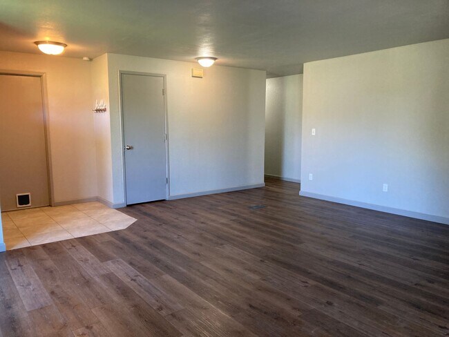 Foto del edificio - 1309 Woodbury St