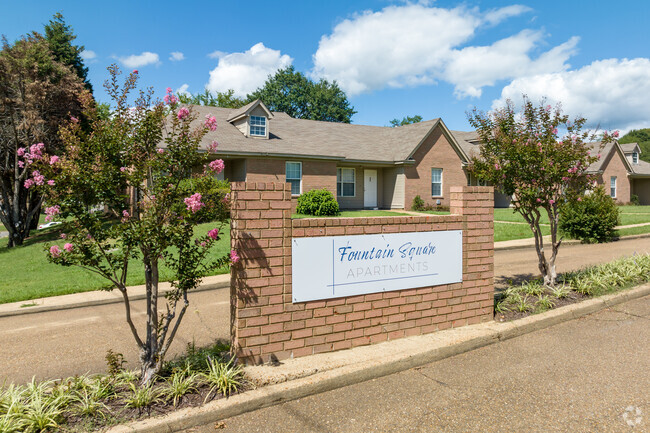 Building Photo - Fountain Square Townhomes