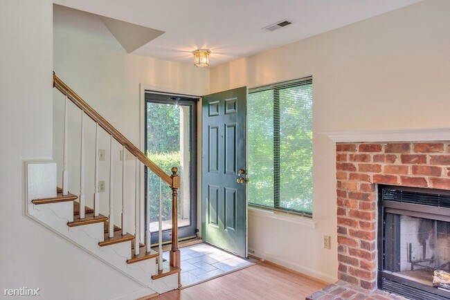 Building Photo - 4 br, 2.5 bath House - 1110 Amber Ridge Road