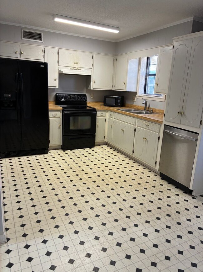 Foto del edificio - Comfortable West End Home