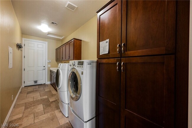Foto del edificio - 7449 Proud Meadows St