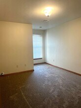 Building Photo - 421 Waurika