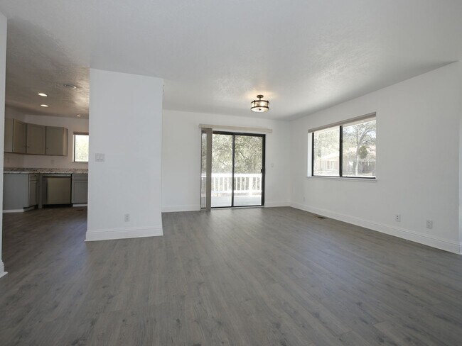 Foto del edificio - 2503 Hogan Ct