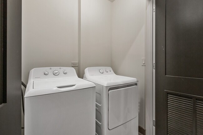 Foto del edificio - 2319-2551 N Southport