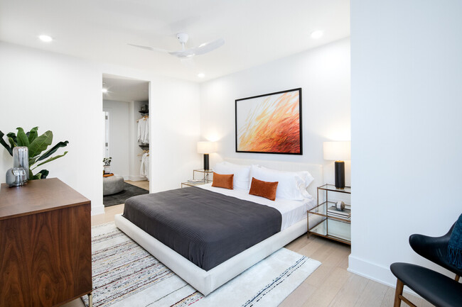 Foto del edificio - 7603 River Rd