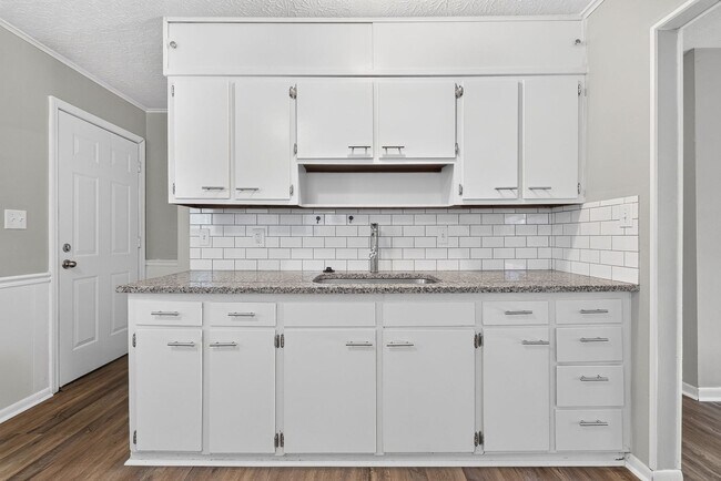 Foto del edificio - 2956 Valleyview Dr