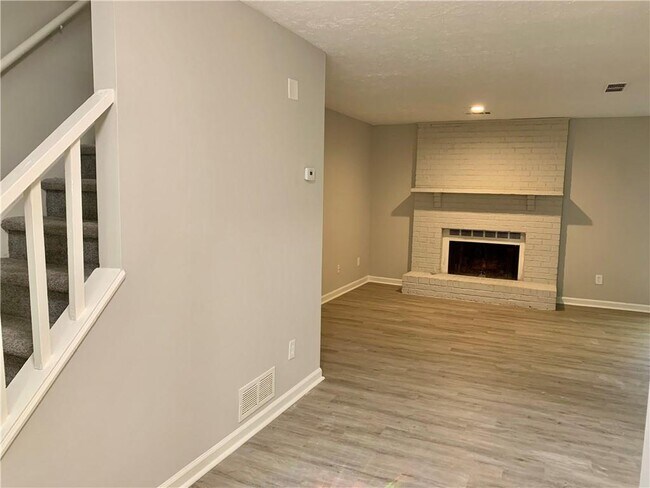 Foto del edificio - 1501 Barnes Mill Rd