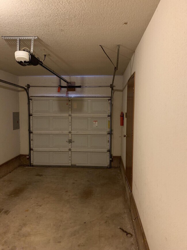 Foto del edificio - 112 N Baumann Ave