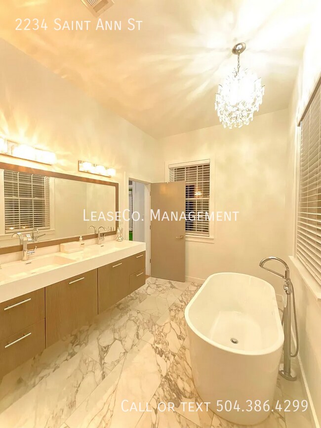 Foto del edificio - 2234 St Ann St.