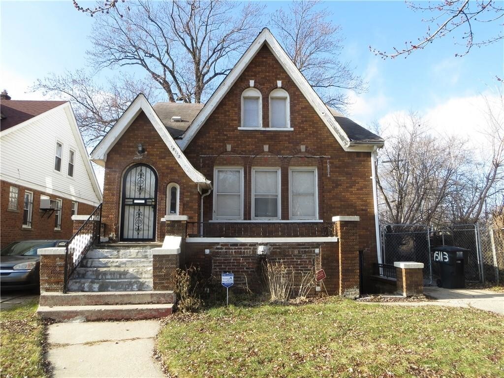 Primary Photo - 15113 Mark Twain St