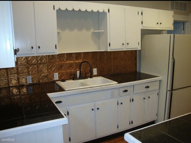 Foto del edificio - 4 br, 4 bath House - 308 North Linn Street...