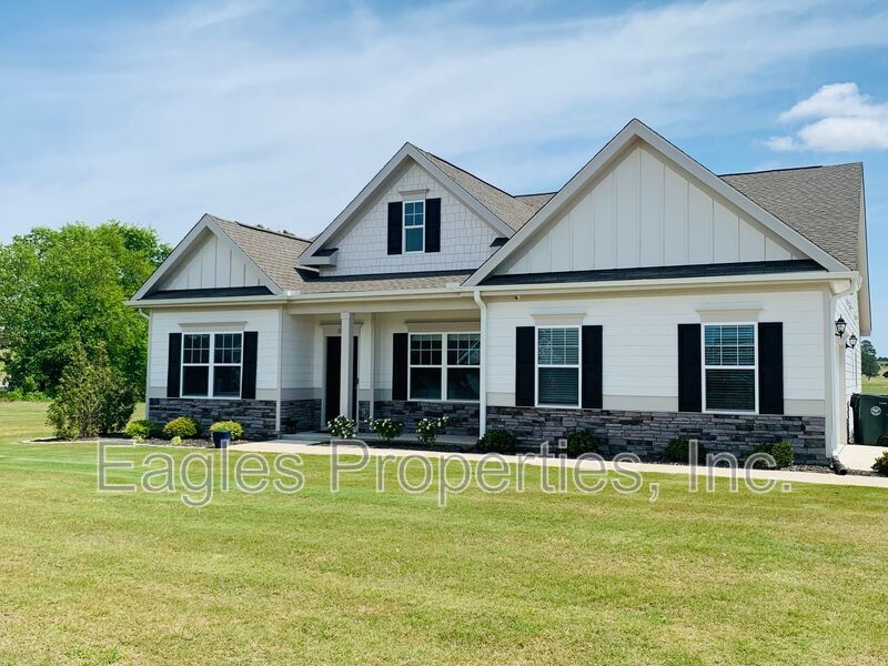 Primary Photo - 101 Duval Dr