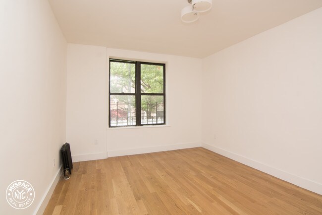 Foto del edificio - 1202 Avenue K