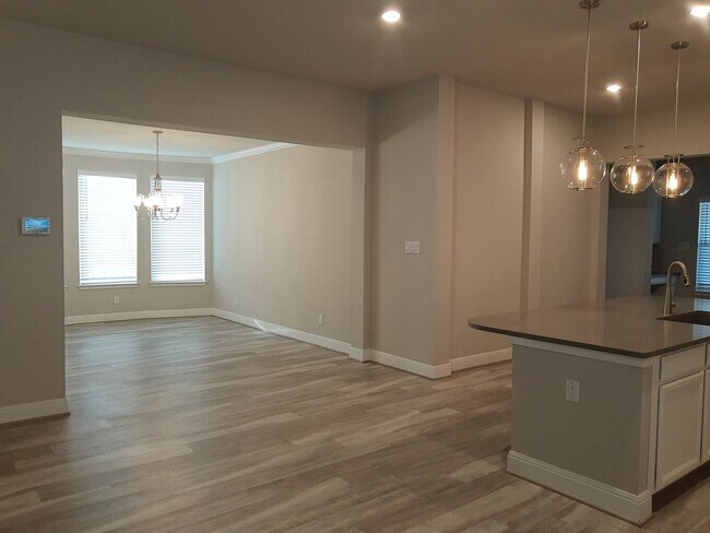 Foto del edificio - Brand New 3 Bedroom ~ Single Story ~ Located off Loop 1604 and Redland Rd.