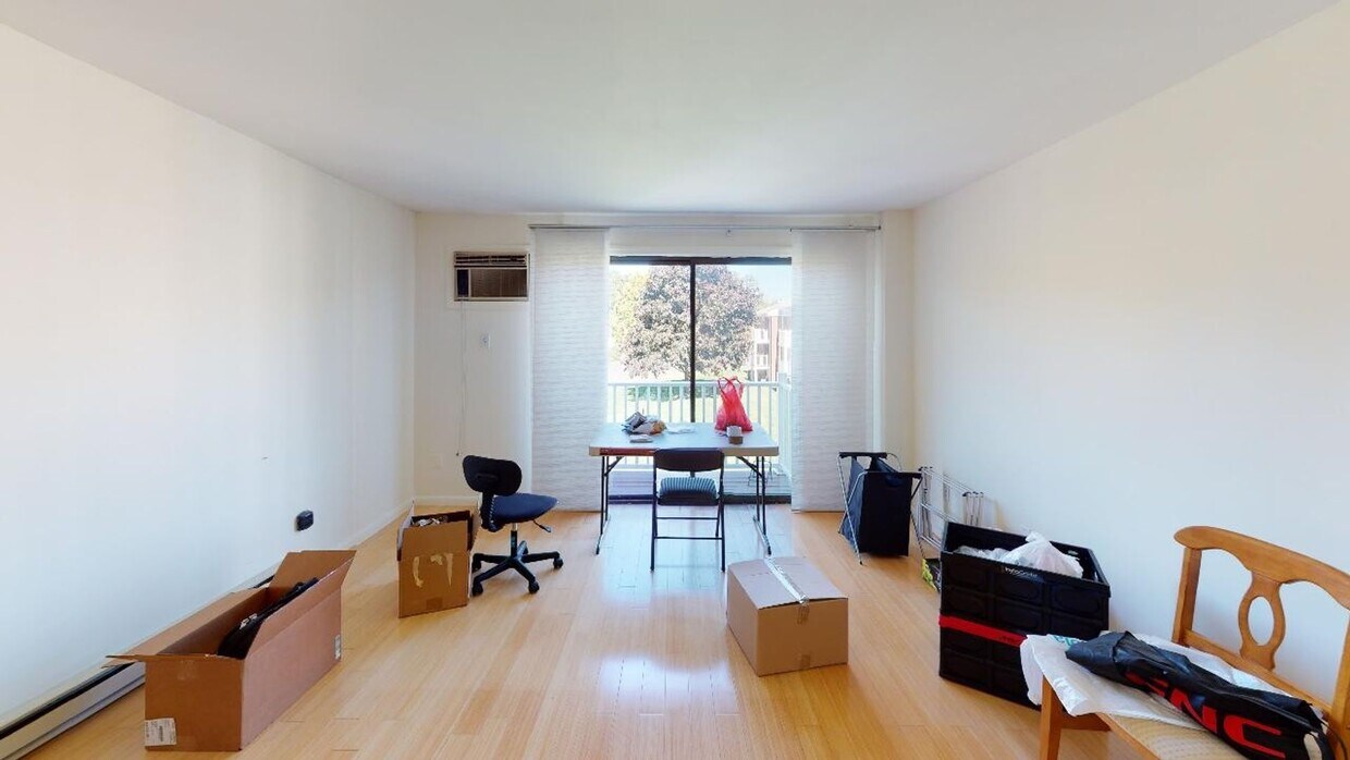 Foto principal - 750 Farm Rd