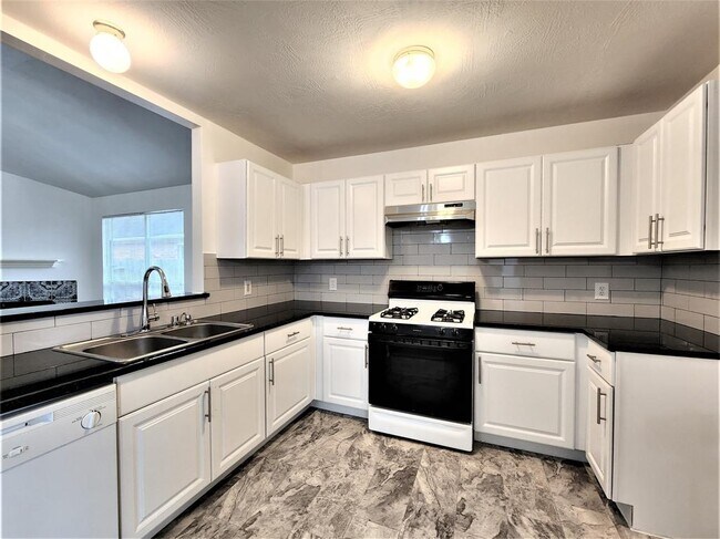 Foto del edificio - 4011 Teal Run Meadows Dr