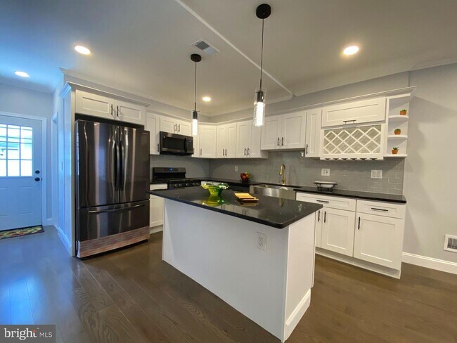 Foto del edificio - 1837 S Hicks St