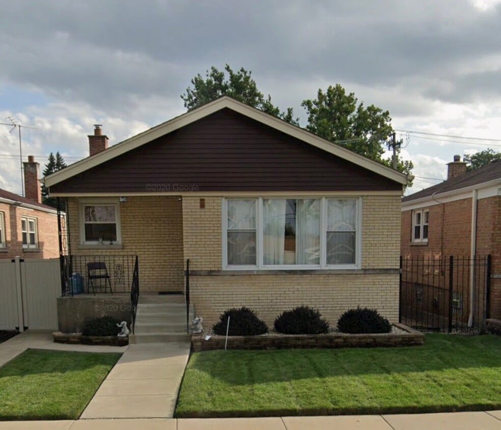 Photo - 3643 W 84th St (Chicago, IL)