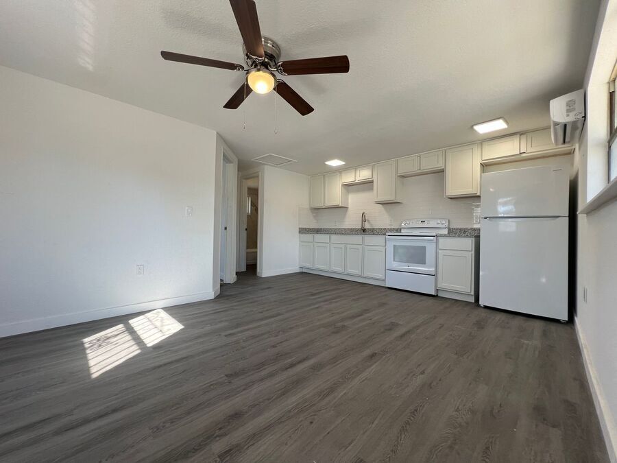 Foto del edificio - 9316 Grandfield Rd