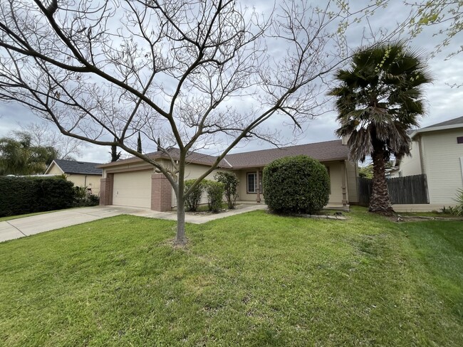 Building Photo - 1620 Rodeo Way