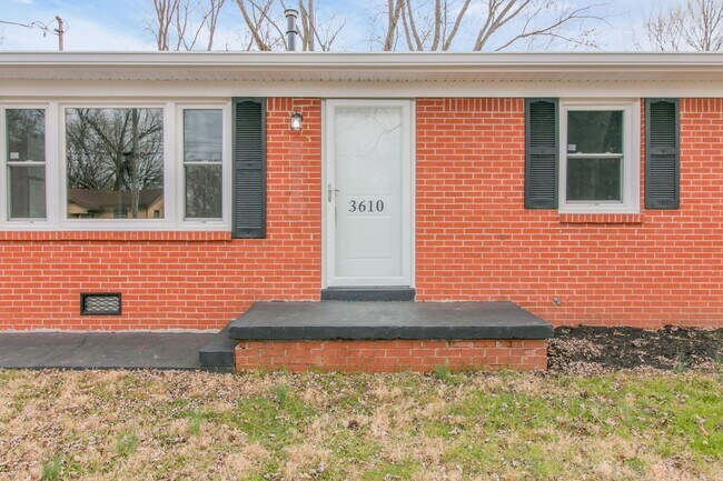 Building Photo - 3610 Gale Ln