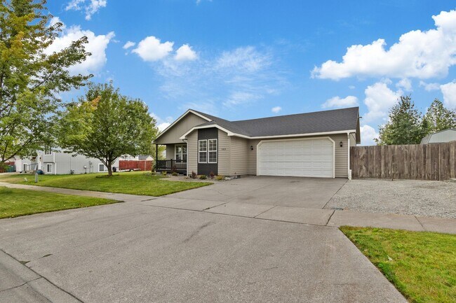 Foto del edificio - Updated Single Level Home In Post Falls